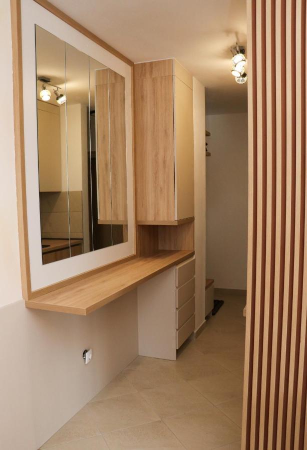 Apartmani Vidik - Groodvy House Яхорина Екстер'єр фото