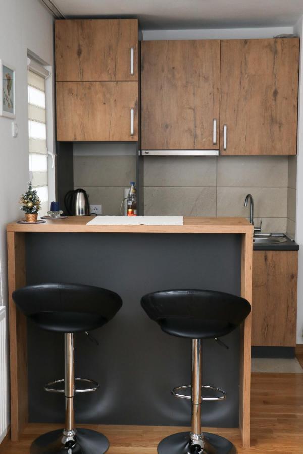 Apartmani Vidik - Groodvy House Яхорина Екстер'єр фото