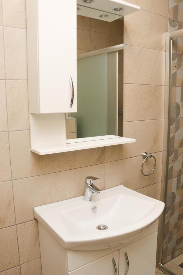 Apartmani Vidik - Groodvy House Яхорина Екстер'єр фото